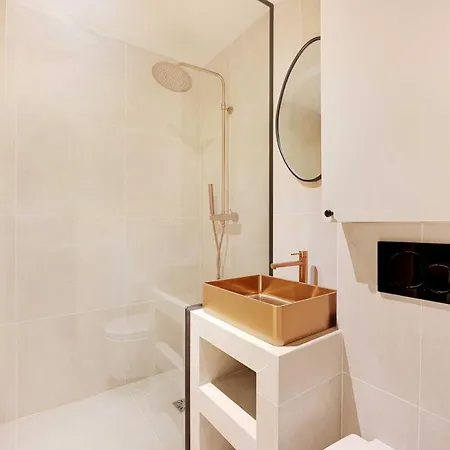 Magnificent - 3bd-10p - Buttes Aux Cailles